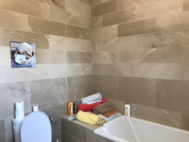 Salle de bain Cabrières - Photo 1